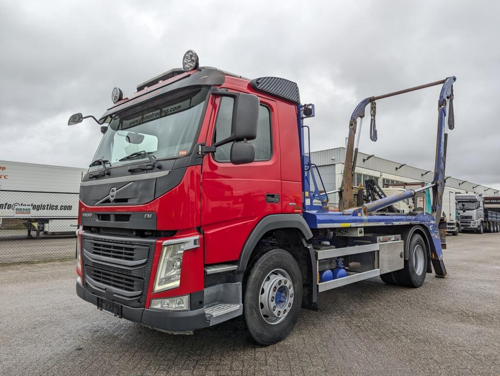 Volvo FM330 4x2 Daycab Euro6 JOAB Portal System 14T - Extendable - 251,000km | Trucks | Portaalarmsysteem
