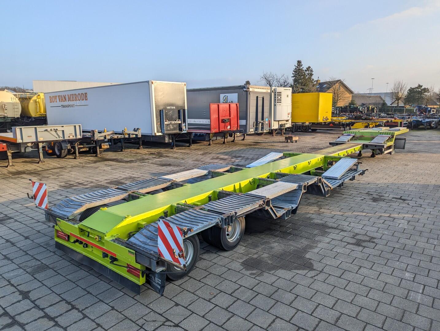 RECKER SAHN TIEFLADER SPEZIAL Dieplader - 3-StuurAssen - Afstandbediening - Uitschuifbaar - HydraulischVerbreedbaar - Wielkuipen -ZZ kenteken | Trailers | Dieplader