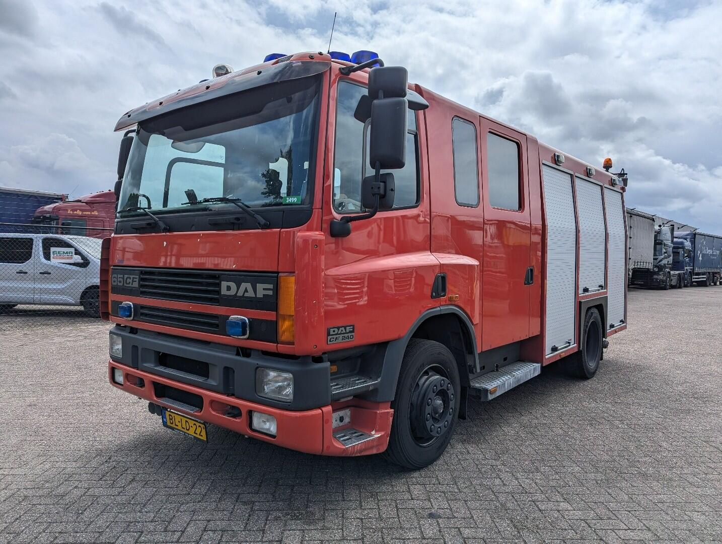 DAF CF65.240 4x2 Euro2 Godiva/Kenbri TS07 LD3.000 HD250 T1.500Liters - 7 persons | Trucks | Brandweerwagen