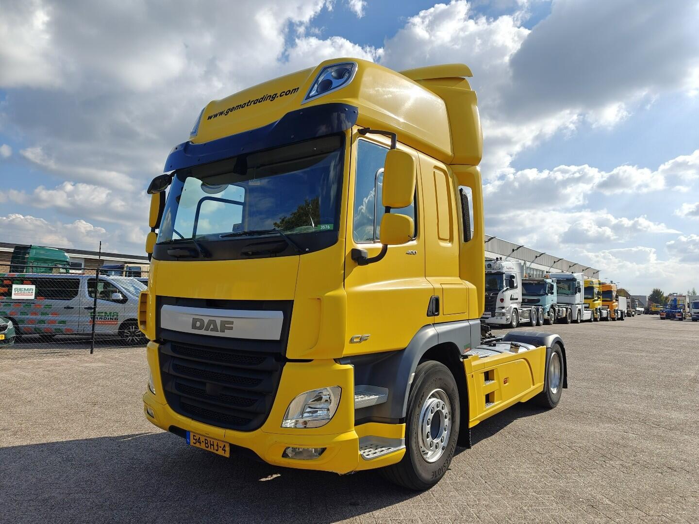 DAF CF 400 FT 4x2 Spacecab Euro6A - Side Skirts - SMARTTacho V2 | Trekkers | Standaard trekker