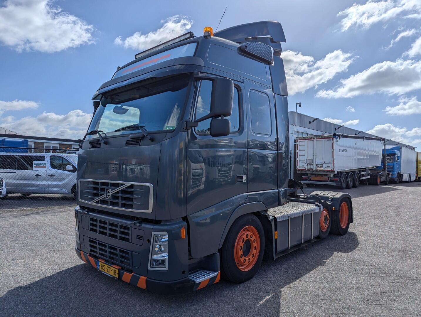 Volvo FH400 6x2 Globetrotter XL Euro5 - XLOW/Mega - Double Tanks - Lifting Plate - 08/2025APK | Tractors | Volumetrekker
