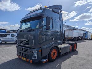 Volvo FH400 6x2 Globetrotter XL Euro5 - XLOW/Mega - Double Tanks - Lifting Plate - 08/2025APK