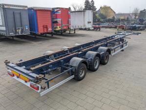 Renders RMOC 12 27CC 3-Axle BPW - Dual Wheels - Drum Brakes - 40FT - Fifth Wheel Height 105cm