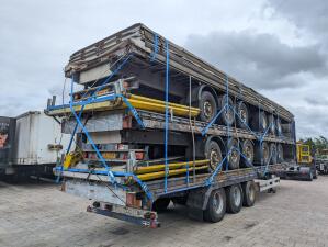 Van Hool 3B0064 Package 1x van Hool ROR + 4x Samro BPW - Complete Stacked - Hardwood Floor - Rust Free!