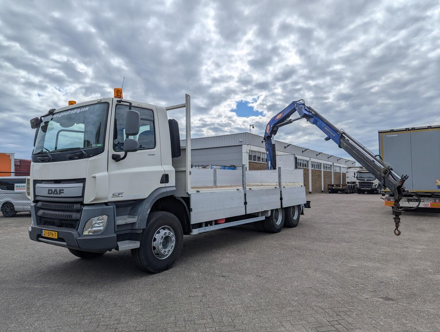 DAF CF 330 FAT 6x4 Daycab Euro6A - Open loading area 6.4m + PM 15522 RadioControlled- ManualGearbox - 08/2025MOT | Trucks | Open laadbak