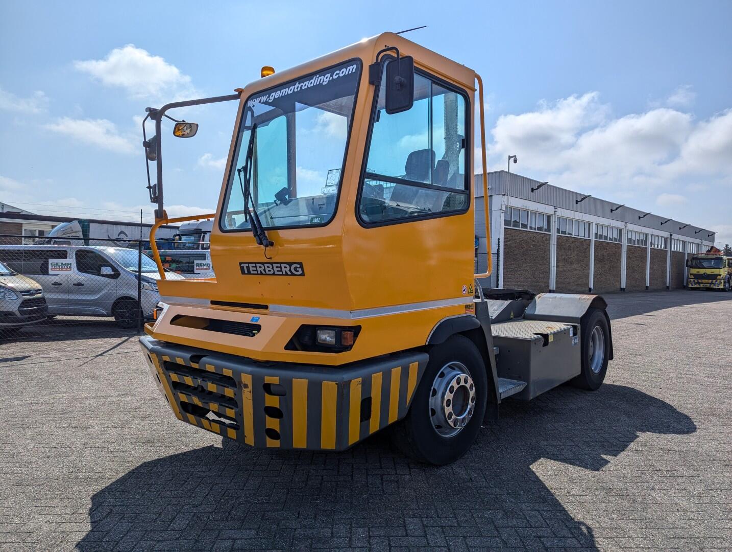 Terberg YT222 Allison - 5th wheel 30T - Agricultural license plate - Uren 26725 | Machines | Terminal tractor