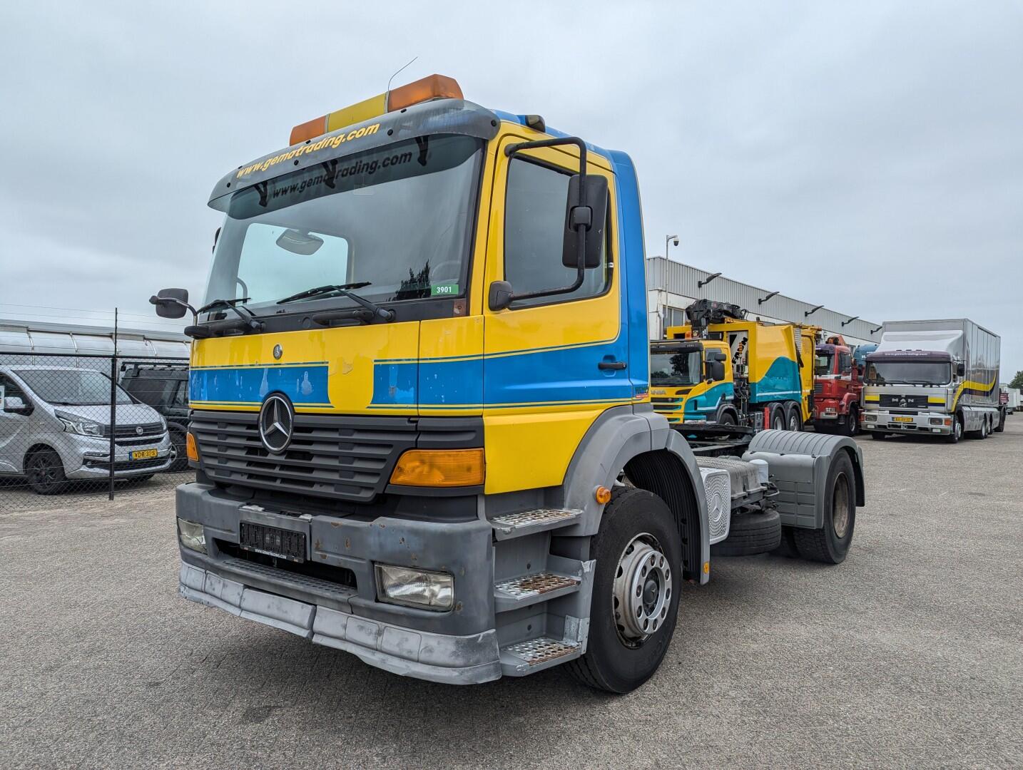 Mercedes-Benz Axor 1828 4x2 Dagcab Euro - Handgeschakeld - Reservewiel - Duitse Vrachtwagen | Trekkers | Standaard trekker