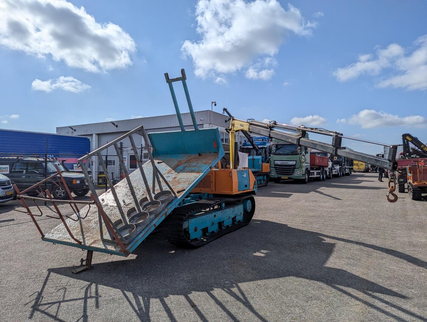 Yanmar YFW45R Rupsdumper / Werktuigdrager Kipper + Atlas TC33C-A29 (CY2014) Kraan | Machines | Dumper