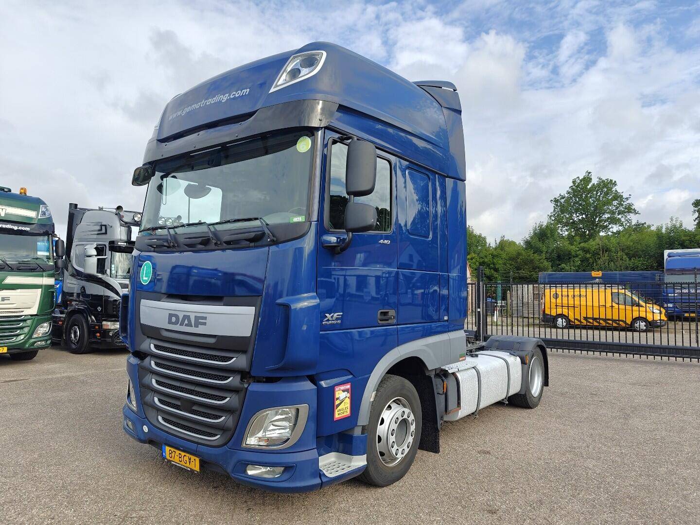 DAF XF 440 FT 4x2 SuperSpaceCab Euro6A - MEGA - Retarder - HandGeschakeld - 283.000KM! | Trekkers | Volumetrekker
