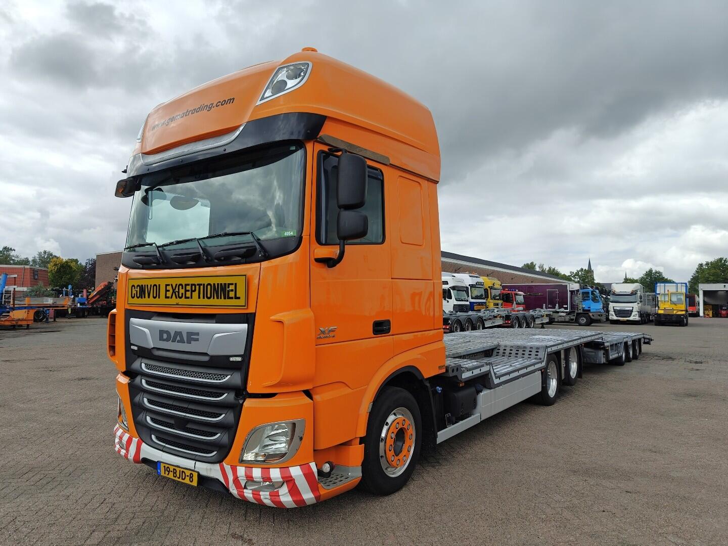 DAF XF 440 FAS 6x2 SuperSpaceCab Euro6C - Retarder + Recker 3-Assige Aanhanger - Wielkuipen - Hydraulische knik en uitschuifbaar - 02/2026 APK | Vrachtwagens | Autotransporter