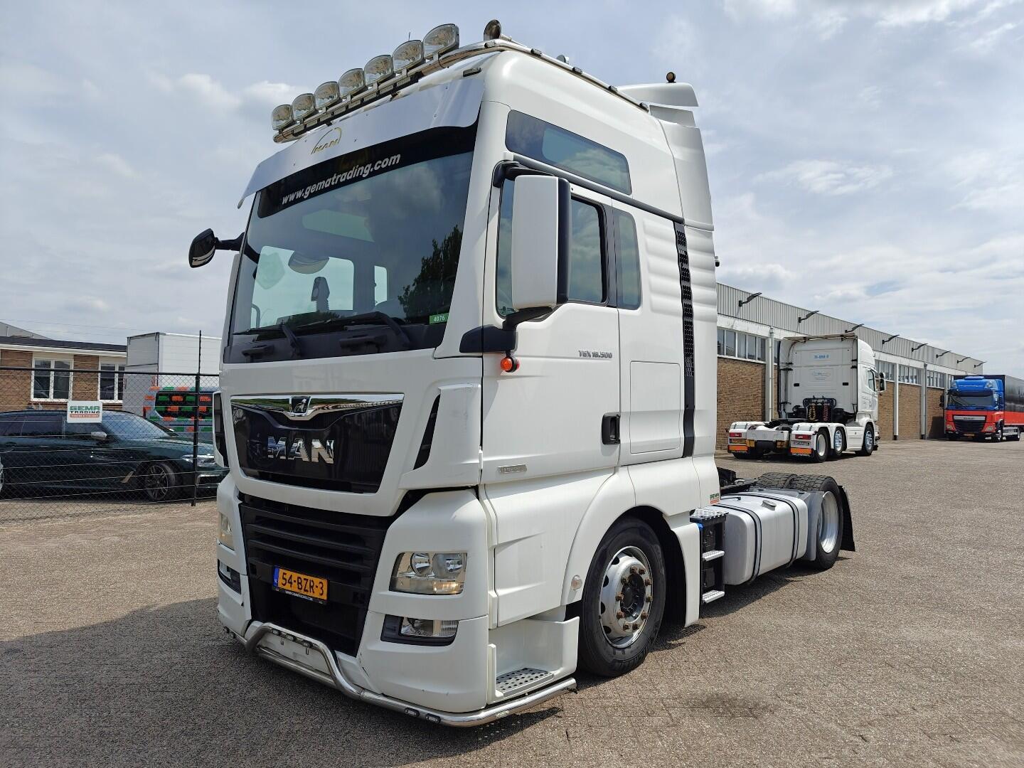 MAN TGX 18.500 4x2 XXL Euro6C - MEGA -  Retarder - HefSchotel - Dubbele Tanks - Navi - SMARTtachoV2 - 12/2025 APK | Trekkers | Volumetrekker