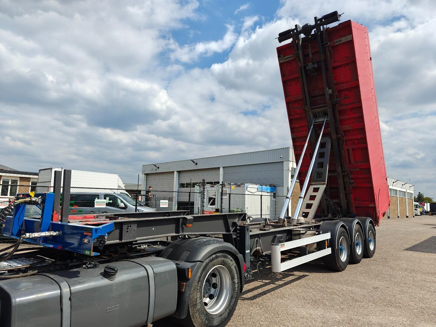 Renders 12.27NA 3-Assen BPW - SteilLader - Kabelsysteem 30T - Kipper - AluContainer 33m³ - Draadloze Afstandsbediening | Trailers | Kabelsysteem