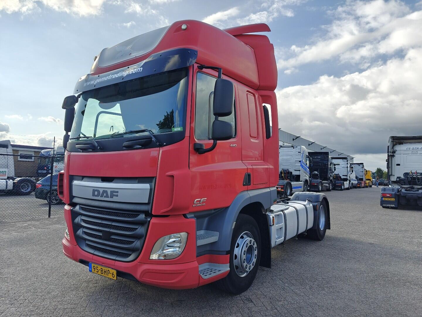 DAF CF 440 FT 4x2 Spacecab Euro6C - Groot Brandstoffilter | Trekkers | Standaard trekker