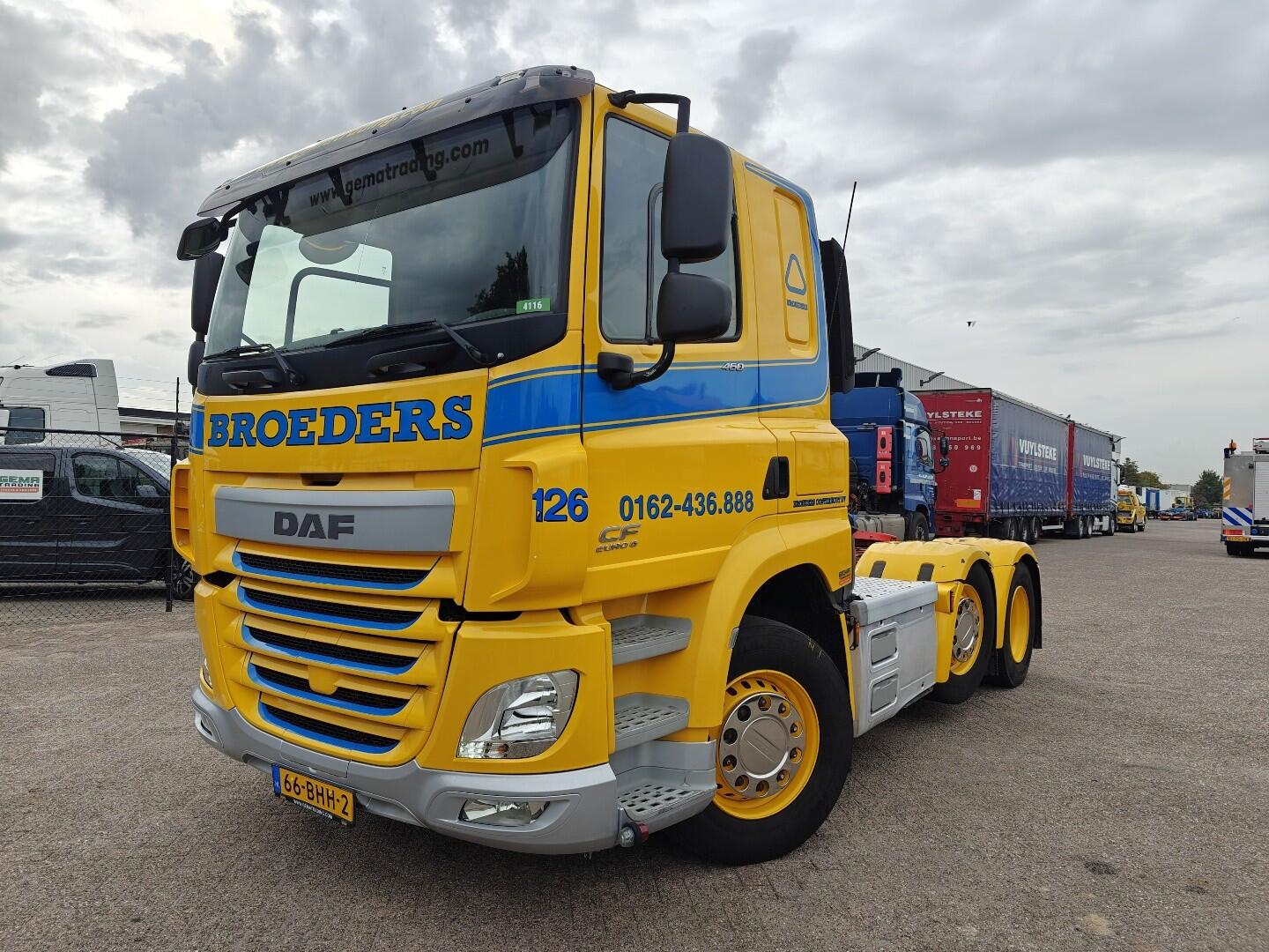 DAF CF 460 FTG 6x2/4 Slaapcab Euro6A - SchuifSchotel - Nato - 518.000km | Trekkers | Standaard trekker