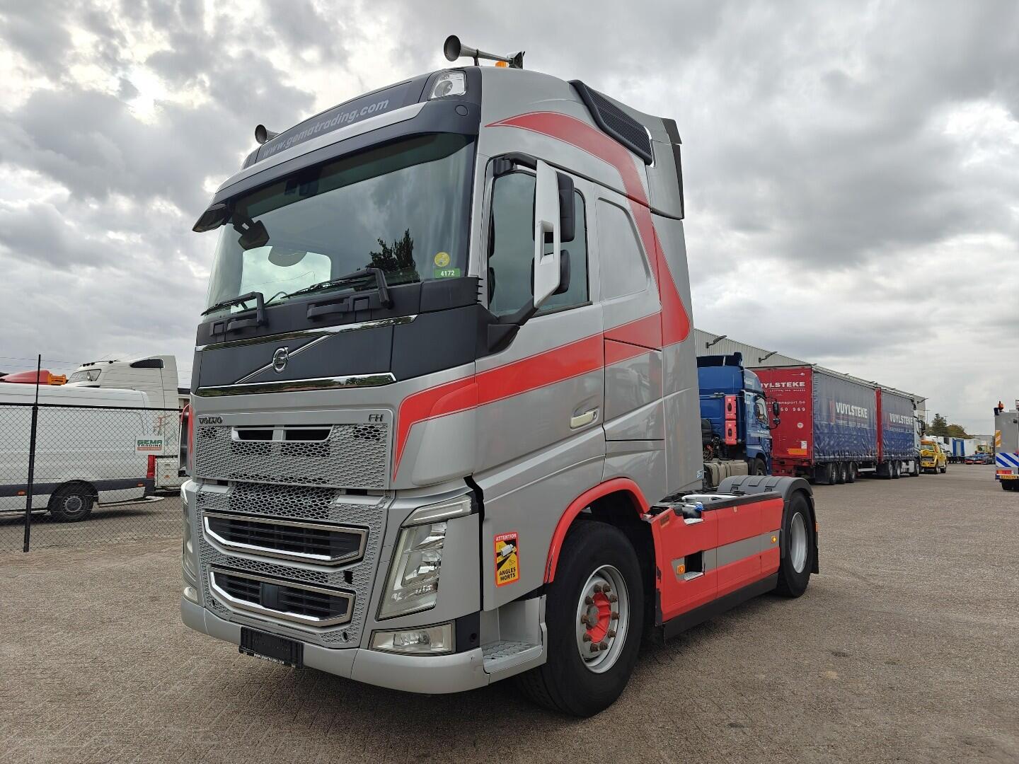 Volvo FH460 4x2 Globetrotter Euro6 - KiepHydrauliek - Dubbele Tanks - SMARTTacho V2 - 03/2026 APK | Trekkers | Standaard trekker