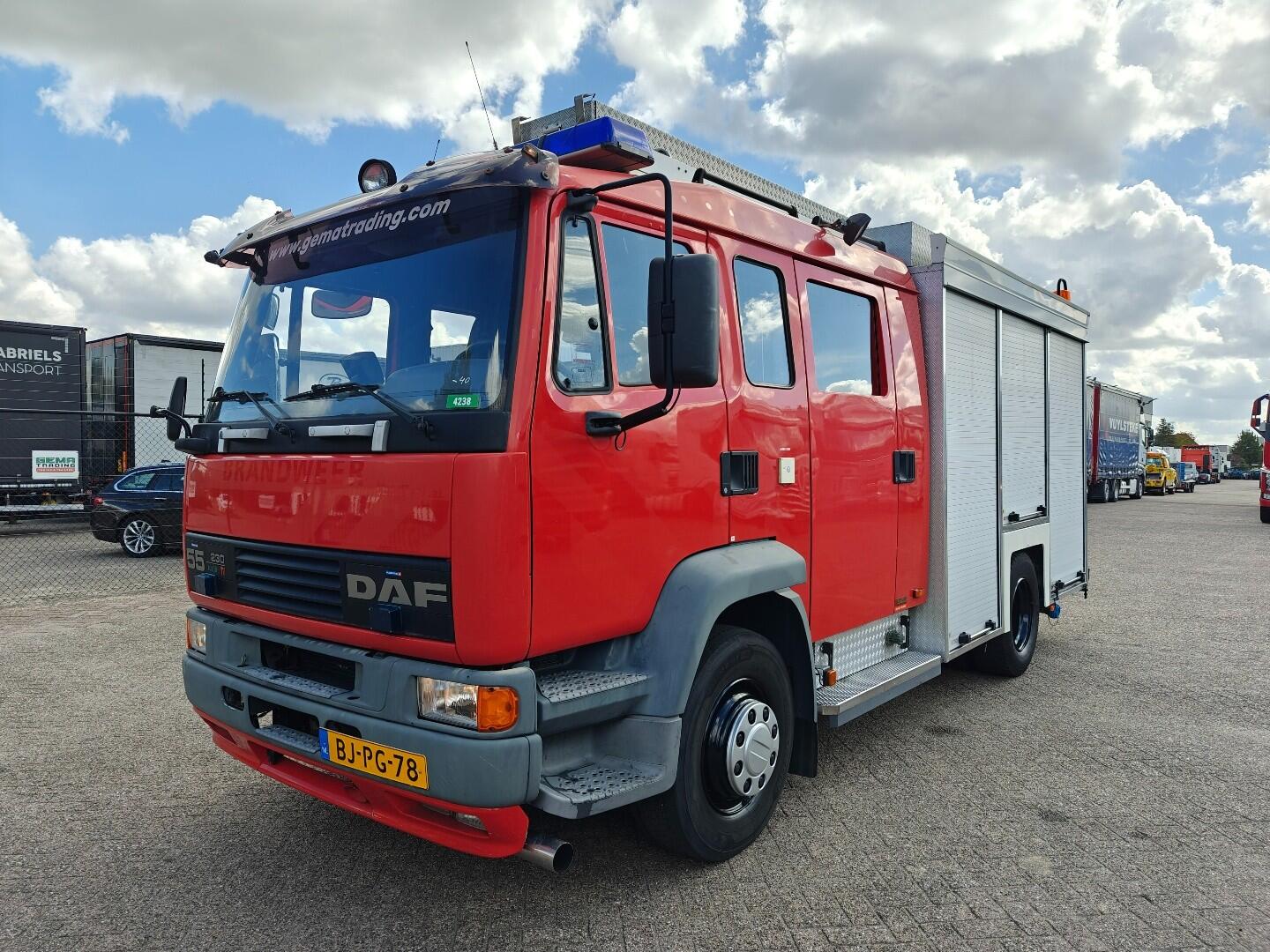 DAF AE 55 CE 55/230 TI 4x2 Euro3 - 6CIL - Godiva TS08 LD3.250 HD240 T1.500Liters - 9 Persoons | Vrachtwagens | Brandweerwagen