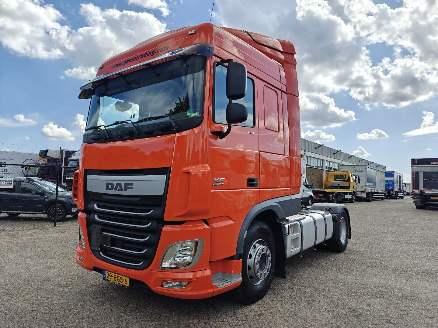 DAF XF 410 FT 4x2 SpaceCab Euro6A - 13L - NightLock - SMARTTacho V2 - Omvormer - 01/2026 APK | Trekkers | Standaard trekker