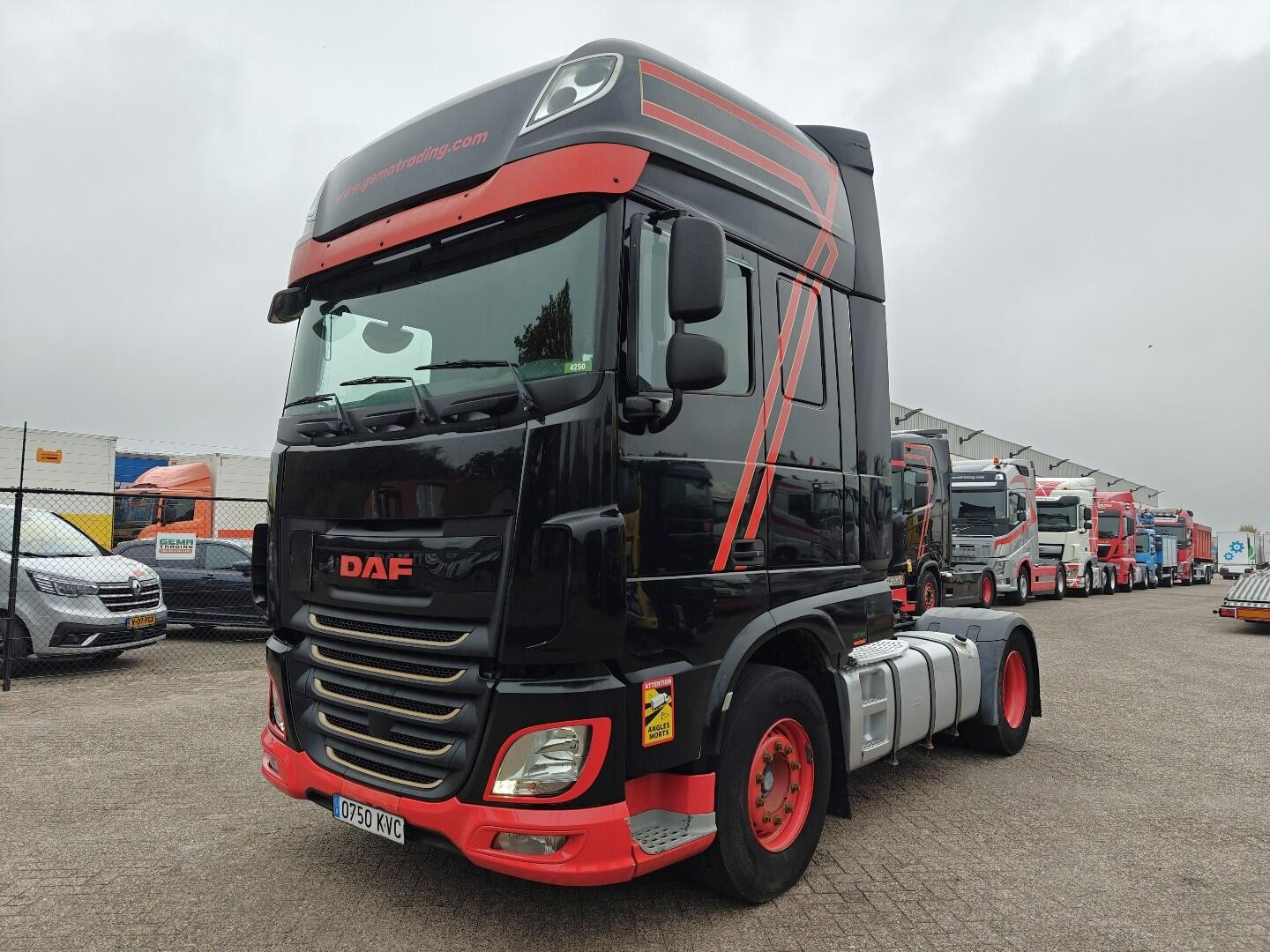 DAF FT XF460 4x2 Superspacecab Euro6A - Retarder - Dubbele Tanks - StandAirco - SMARTTacho V2 | Trekkers | Standaard trekker