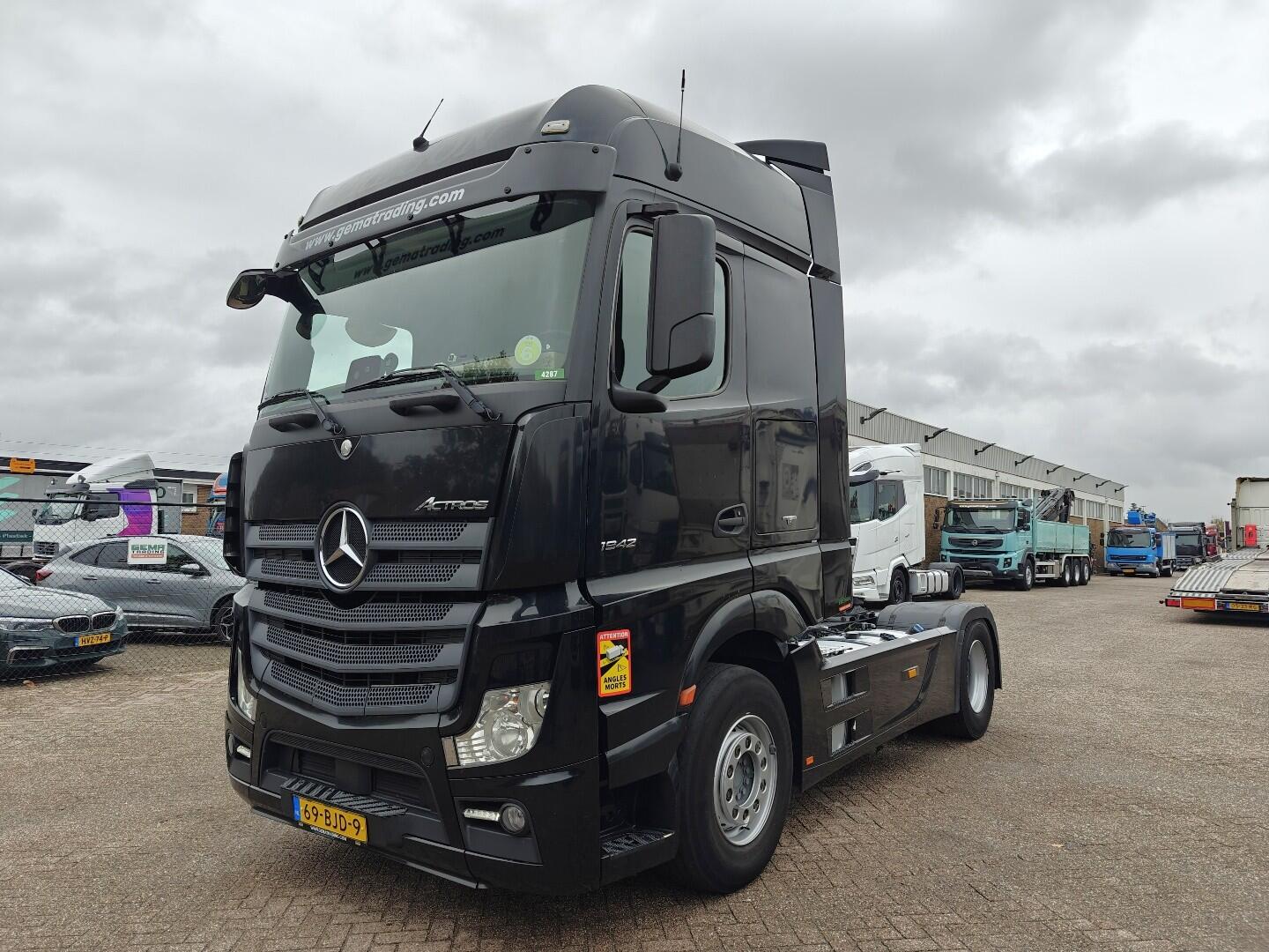 Mercedes-Benz Actros 1942 4x2 Megaspace Euro6 - Dubbele Tanks - SneeuwKettingen - SMARTTacho V2 - 02/2026 APK | Trekkers | Standaard trekker