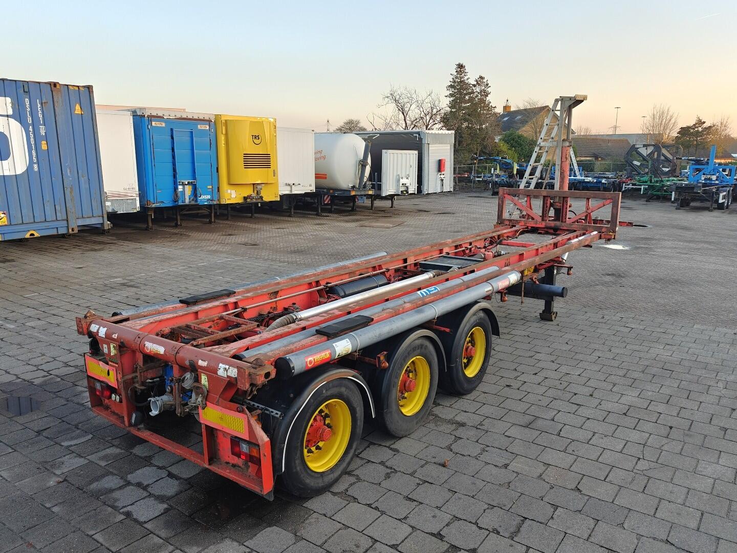 Tinsley TT1527/40AS 3 Assen BPW - 30FT Kiepchassis - Rotary Feeder - Koeler - Trommelremmen | Trailers | Containertransport