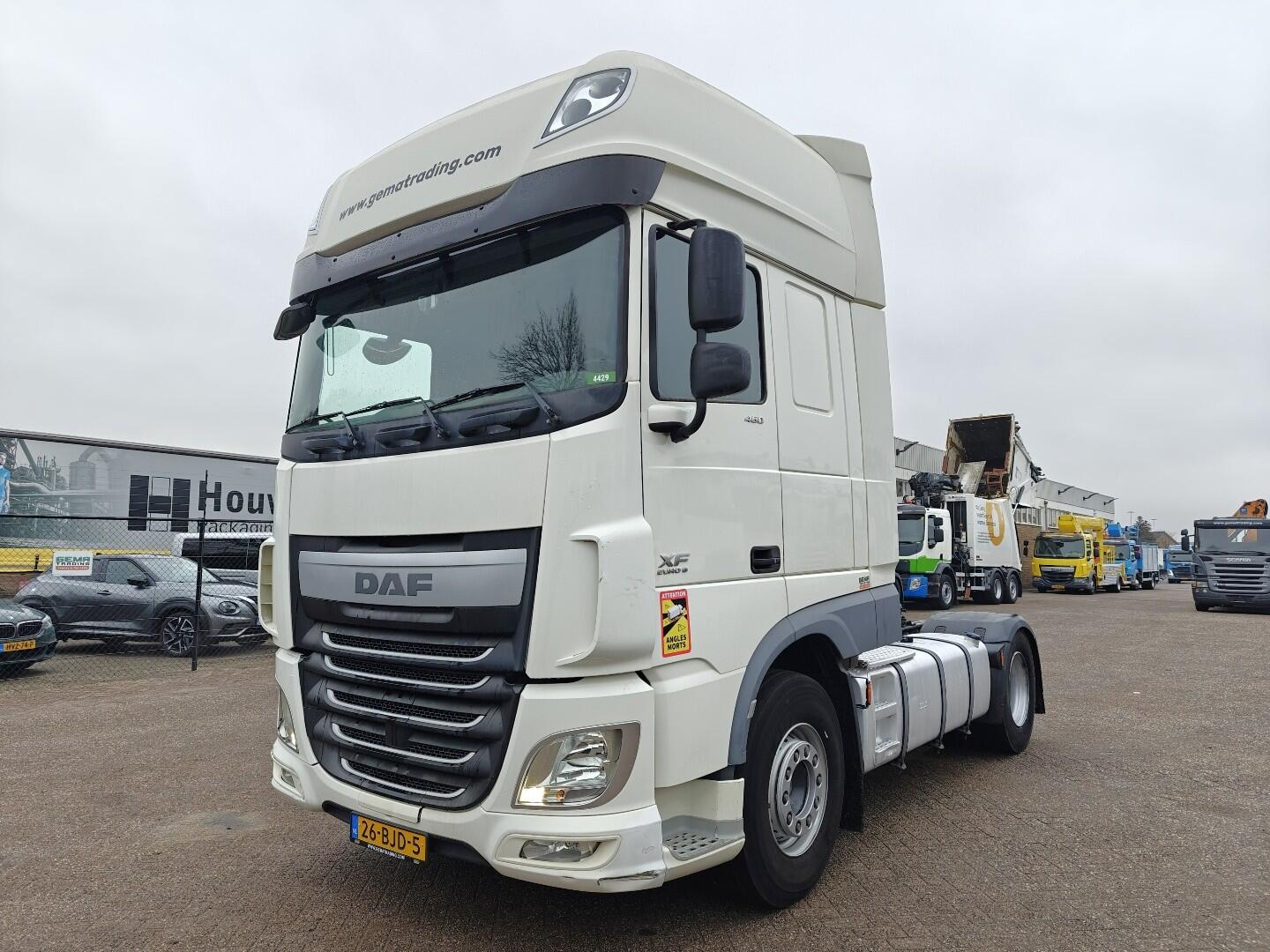 DAF XF 460 FT 4x2 Superspacecab Euro6C - Dubbele tanks | Trekkers | Standaard trekker