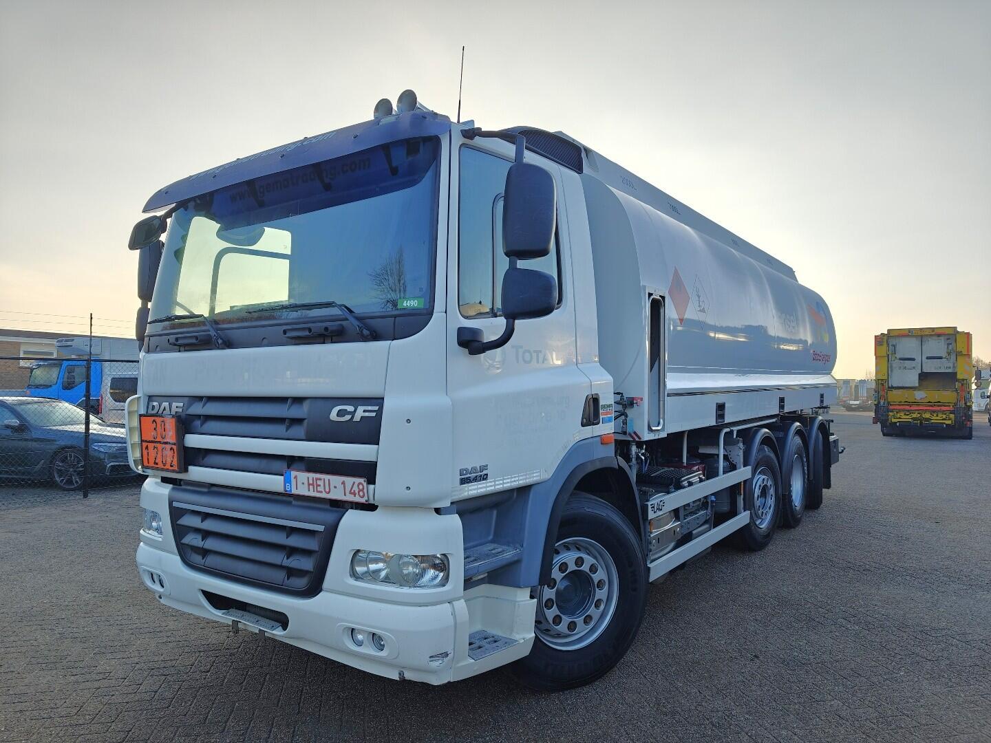 DAF CF 85.410 FAK 8x2/6 Dagcab Euro5 - 24800L - 4 Compartimenten - Alfons Haar - Compressor - ADR FL AT - 07/2026 APK | Vrachtwagens | Tankwagen