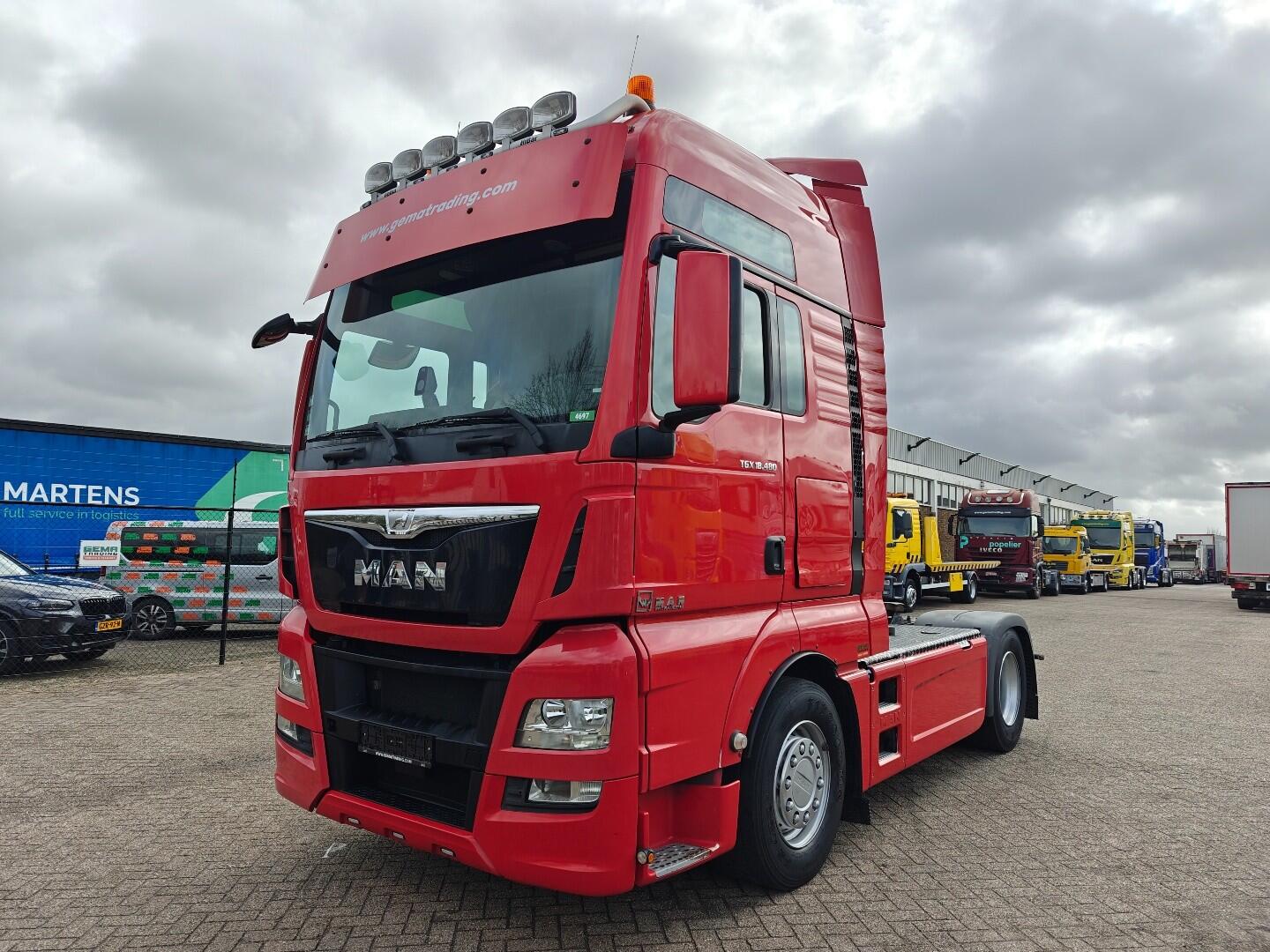 MAN TGX 18.480 4x2 XXL Euro6a - HandGeschakeld - Hydrauliek - LederenZetels - 556.787km Origineel - 10/2026APK | Trekkers | Standaard trekker