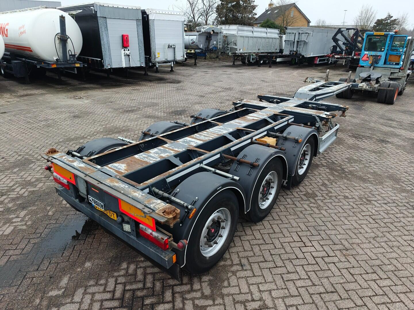 D-Tec FT-LS-S 3-Assen SAF - MULTI - Schijfremmen - LiftAs - 3x Uitschuifbaar - Alle Aansluitingen | Trailers | Containertransport