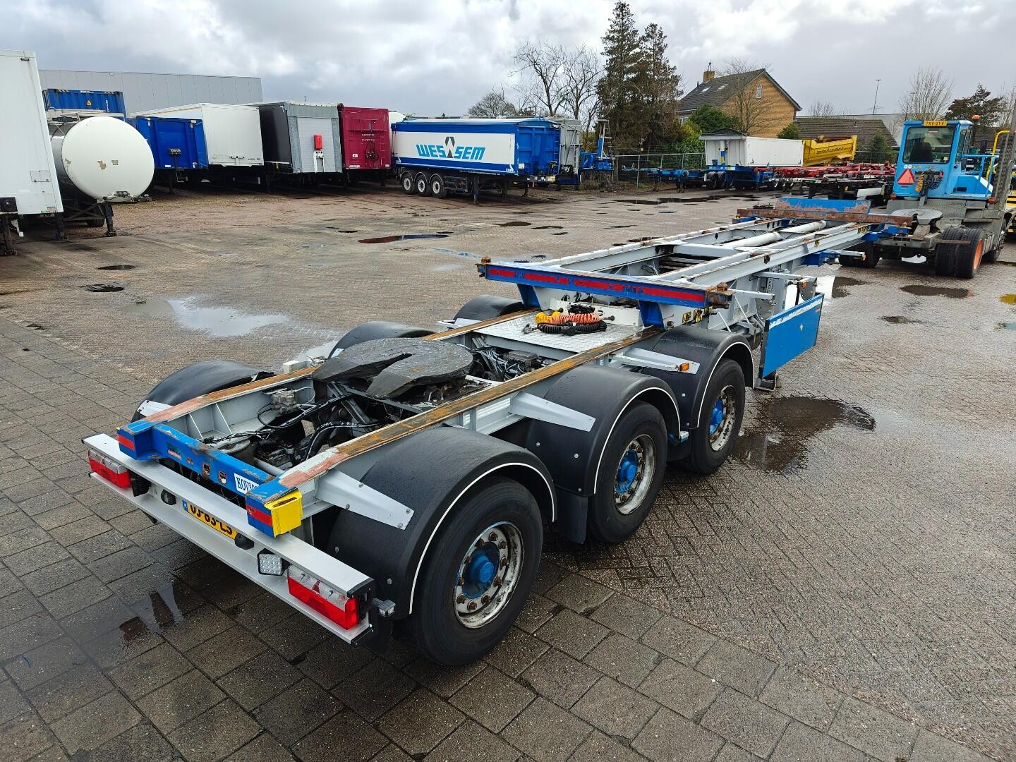 Burg BPO 15-27 CCXGX 3-Assen BPW - LZV Dolly - Lift/StuurAs - Hydraulische Schuiftafel - 20FT -  12/2026 APK | Trailers | Containertransport