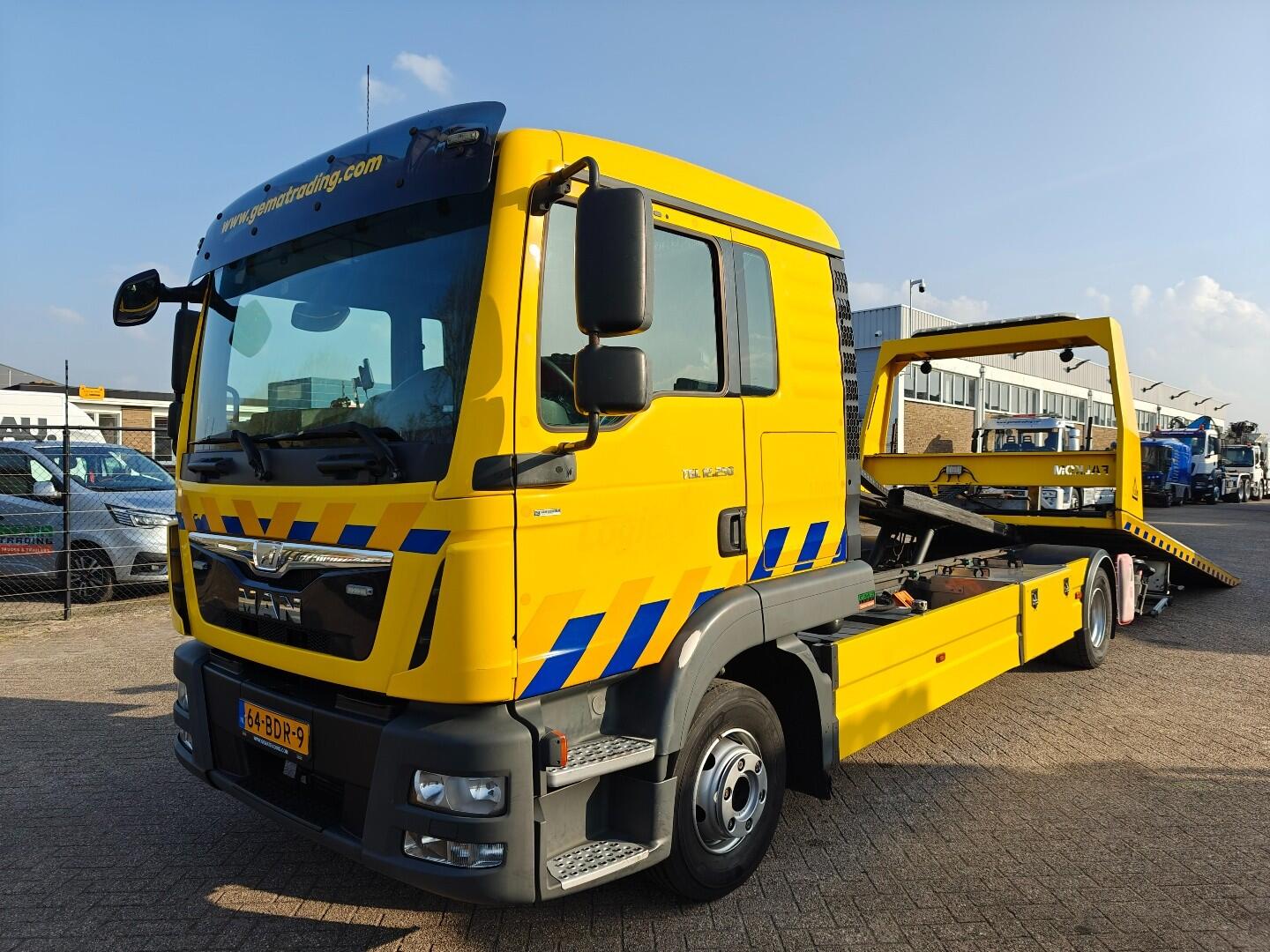 MAN TGL 12.250 4x2 Euro6 SlaapCab (5 persoons) 4x2 Euro6 - Falkom FAS 5000 + Bril + Lier 3600KG + Afstandbediening | Vrachtwagens | Bergingswagen