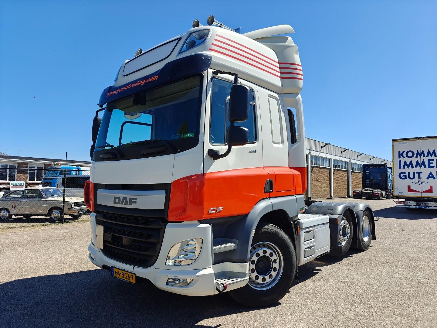 DAF CF 440 FTG 6x2/4 Spacecab Euro6A - SchuifSchotel - SmartTacho V2 - 533.000km Origineel | Trekkers | Standaard trekker