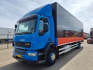 DAF FA LF55.250 4x2 DagCab Euro5 - 19T - GeslotenOpbouw 8.5m + LaadKlep 2000kg - SmartTacho V2 - Webasto - NL Truck