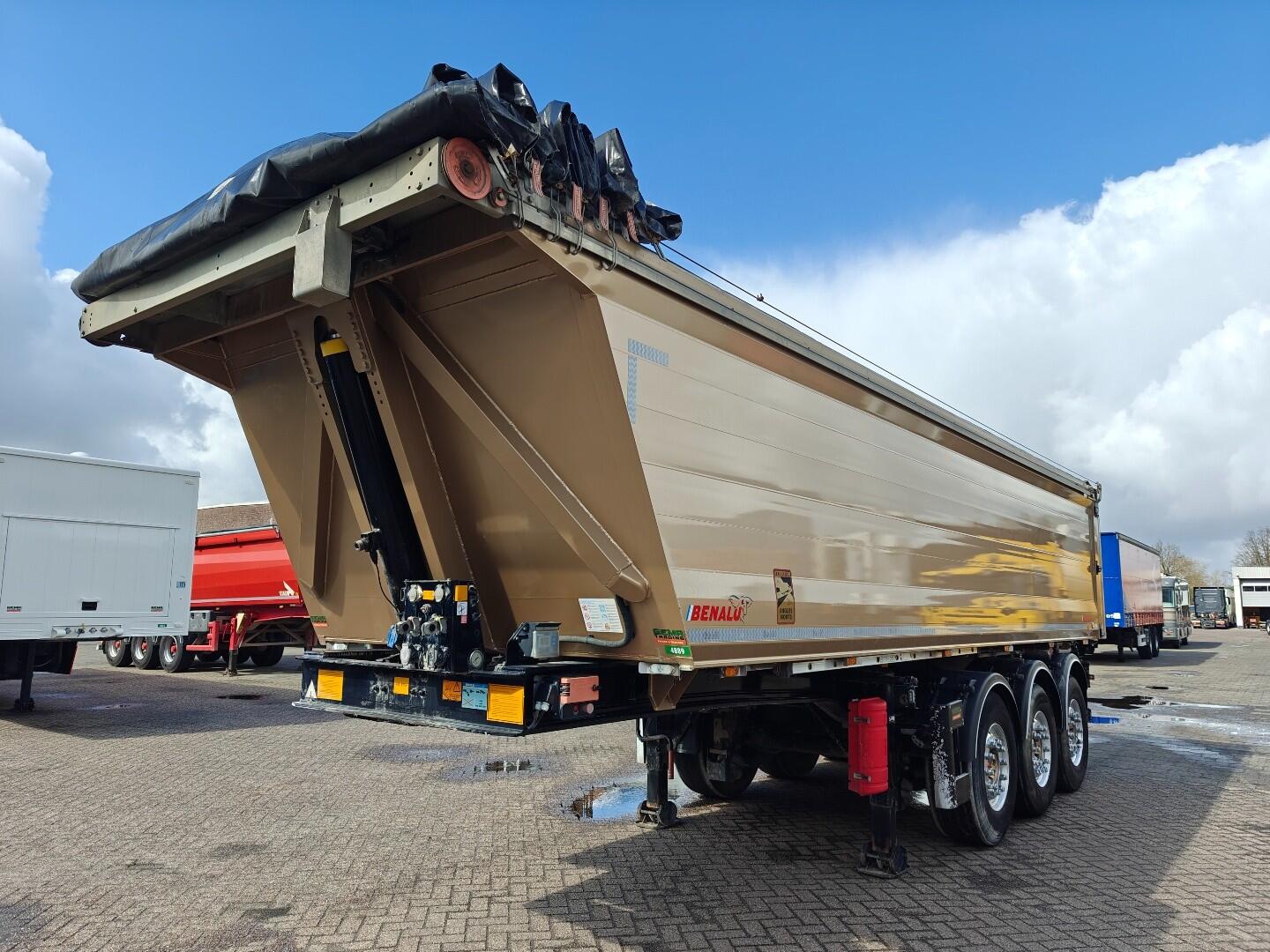 Benalu C39 10C 2AB AluBox/AluChassis 28m3 - Electrisch DekZeil - 3Assen SAF Schijfrem - 12/2026 APK | Trailers | Kipper