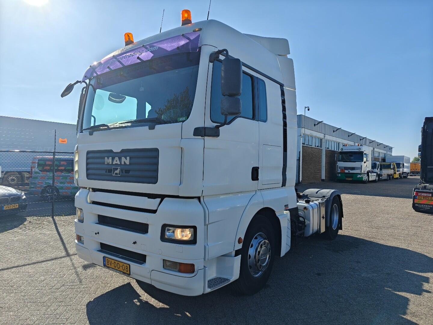 MAN TGA 18.430 4X2 BLS XXL Euro3 - Tipper / WFHydraulic - NL truck | Trekkers | Standaard trekker