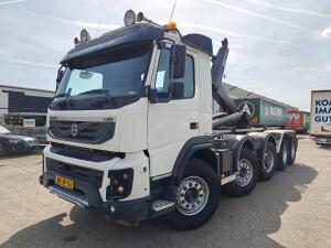 Volvo FMX 460 10x6/6 DagCabine EEV - VDL HaakArm 40T - NaafReductie - BladVering - OverDrukUnit - 10/2026 APK
