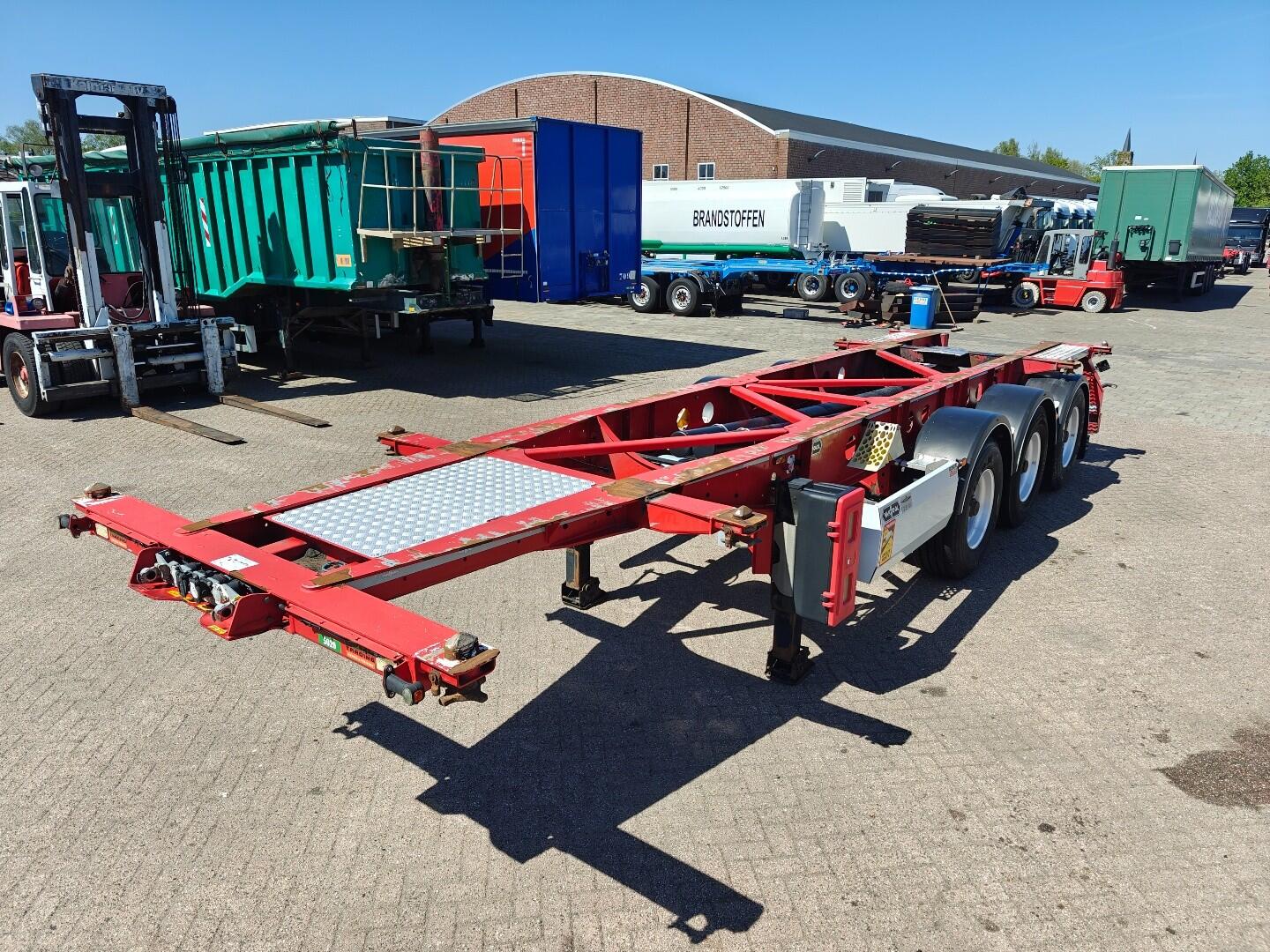 Van Hool A3C002 20 30FT TANK/SWAP - 3620KG - ADR - BPW Assen Schijf - Alcoa's - Banden 80% | Trailers | Containertransport