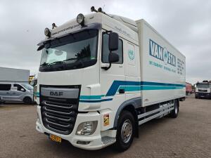 DAF XF 440 FA 4x2 Spacecab Euro6A - GeslotenBak 7.4m + Laadklep 1500kg + Vangmuil - Smarttacho V2