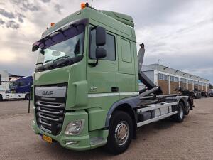 DAF XF 460 FAR 6x2 Spacecab Euro6A - VDL HaakarmSysteem 21T - Lift-As - Dubbele tanks - Vollucht
