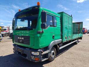 MAN TGL 12.240 4x2 SlaapCabine Euro3 - 6CIL - Open Laadbak + HydraulischeRamp - Handgeschakeld - Gereedschaphuis