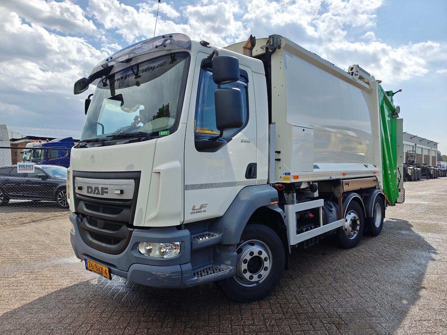 DAF LF 220 FAG 6x2/4 Dagcab Euro6A - 13/ DennisEagle Olympus14n + Terberg TA-DE2e Belader- 119.000KM - 11/2026 APK | Vrachtwagens | Vuilniswagen