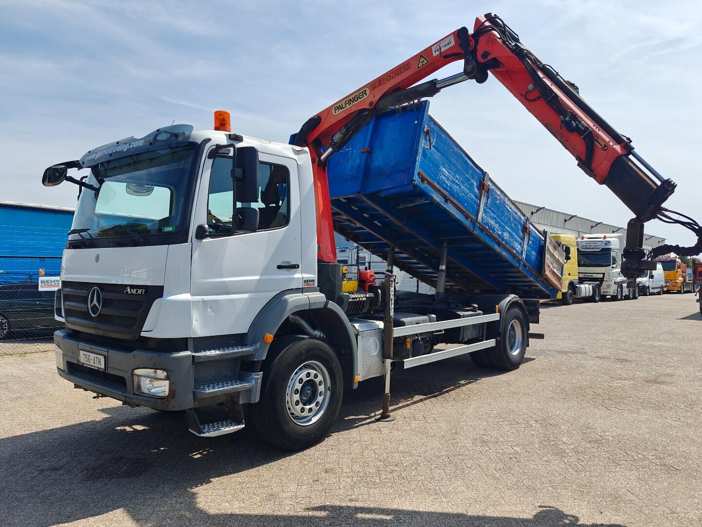 Mercedes-Benz Axor 1924 4x2 DagCabine Euro4 - Kipper + Palfinger PK12001 + Remote Control - NaafReductie - Voll Bladvering - Rockinger | Vrachtwagens | Kipper