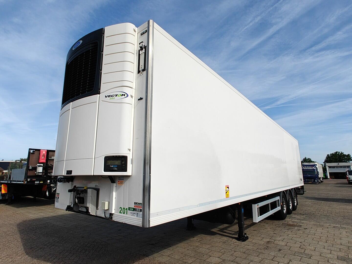 Technokar Trailer T3SP38 Carrier Vector 1550 - 5.841 DieselUren - LiftAs - Saf assen Schijfrem | Trailers | Koel-vriestransport