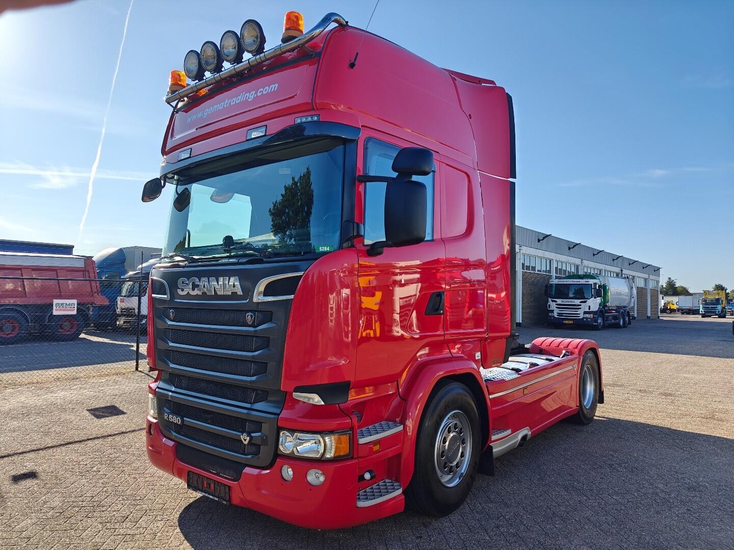 Scania R580 V8 4x2 TopLine Euro6 - Retarder - Skirts - VolLucht - StandAirco - SmartTacho V2 | Trekkers | Standaard trekker