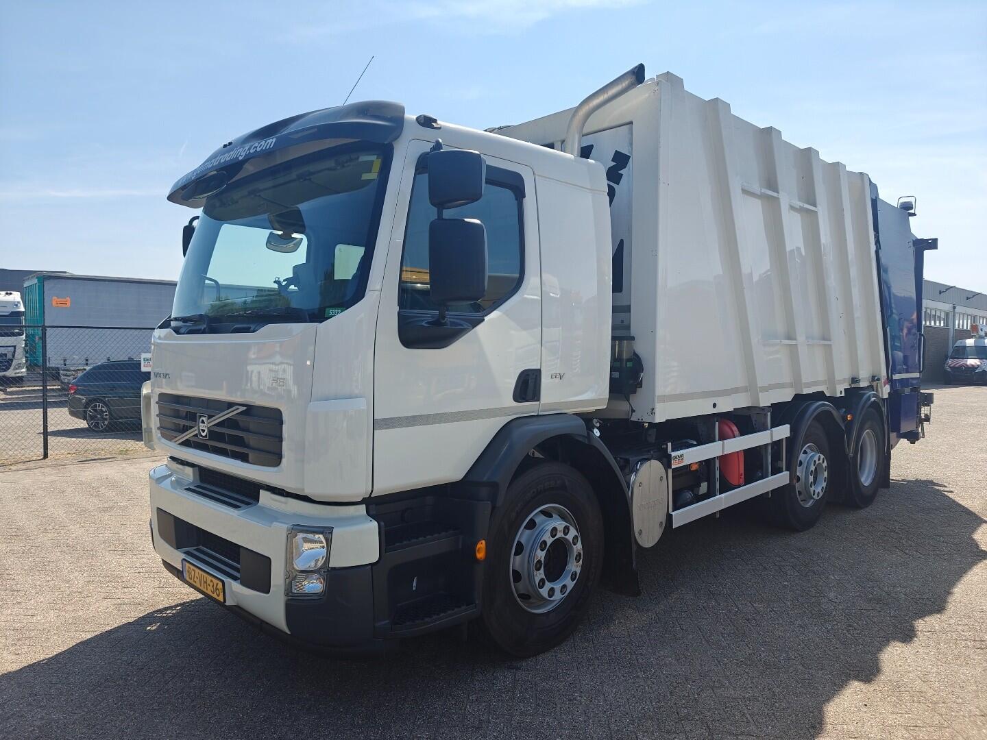 Volvo FE 250 6x2/4 DagCab(3zits) EEV -  Faun PowerPress 520 + Bekker La Gram AchterLader - 02/2027 APK | Vrachtwagens | Vuilniswagen