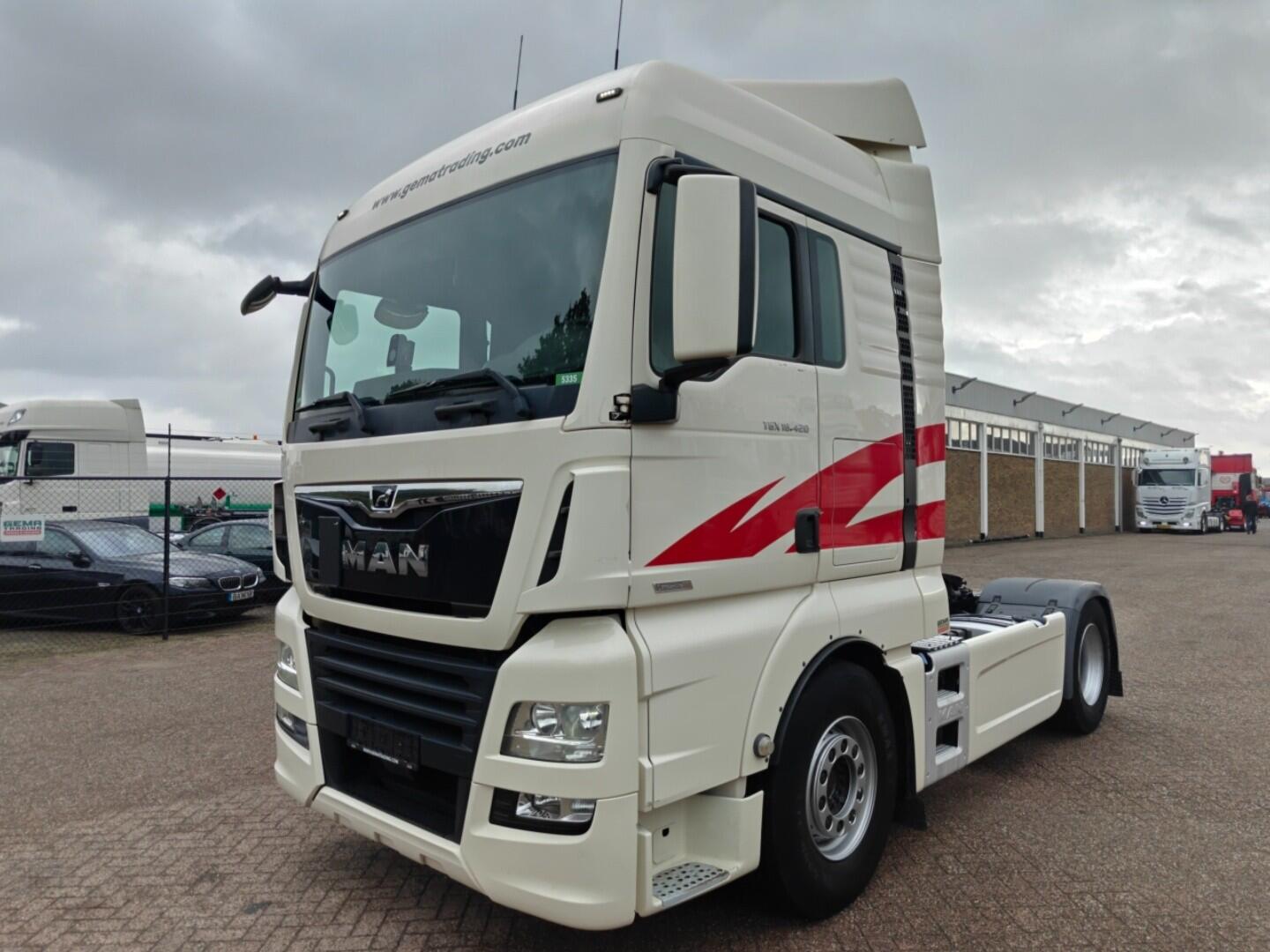 MAN TGX 18.420 4x2 XLX Euro6C - SideSkirts - SmartTachoV2 - German Truck | Trekkers | Standaard trekker