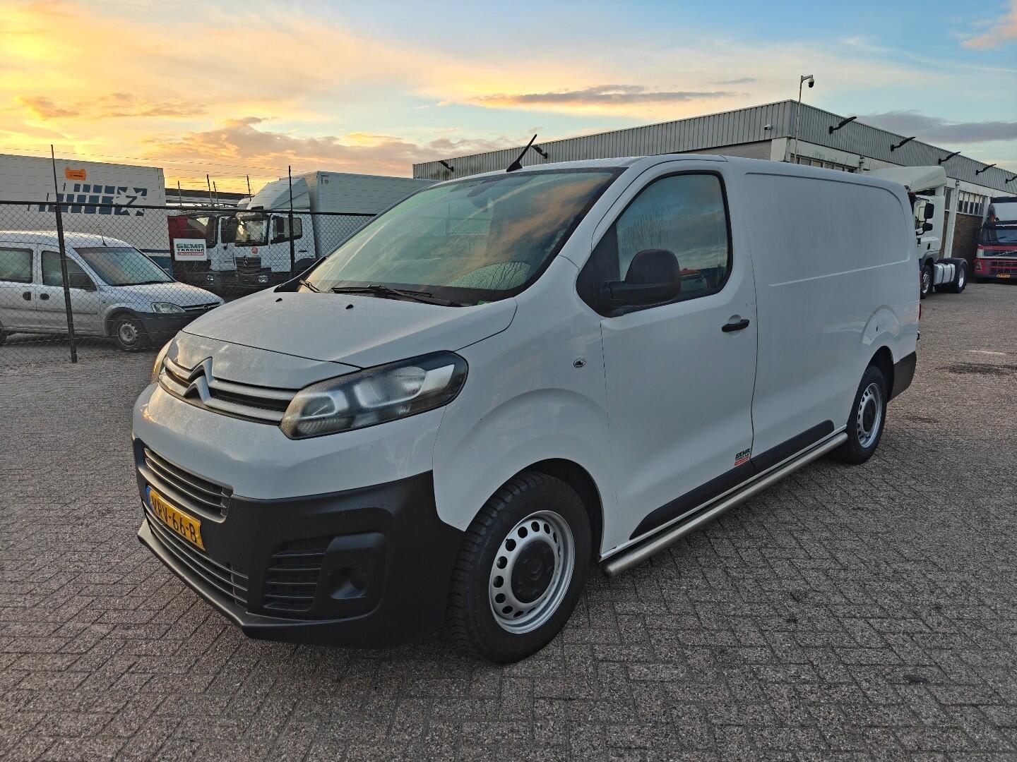 Citroën JUMPY 4x2 DagCabine Euro6 AR - 3ZitPlaatsen - AutoMaat | Bussen en auto's | Bestelbus
