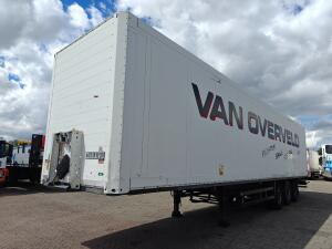 Schmitz SKO 24 13.6m GeïsoleerdBox - SAF Assen - 2 LiftAssen - SchijfRemmen - Gegalvaniseerd Chassis