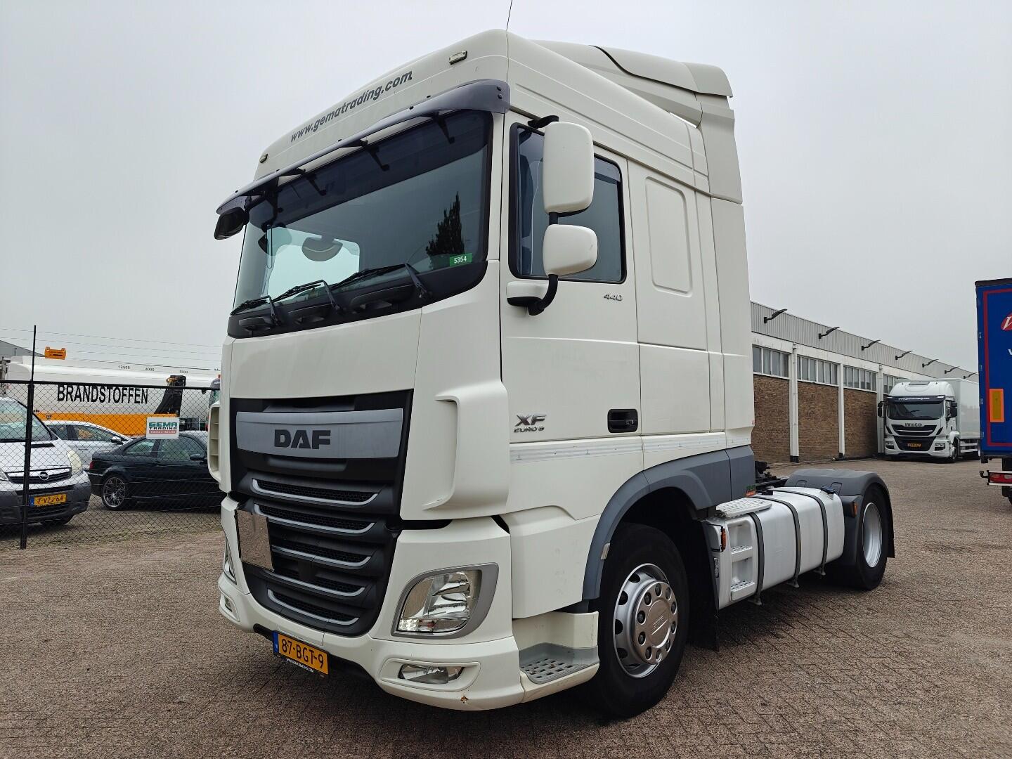 DAF XF 440 FT 4x2 Spacecab Euro6A - Automaat - Toolbox - 03/2027 APK | Trekkers | Standaard trekker