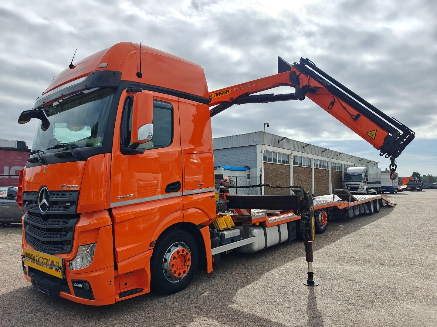 Mercedes-Benz Actros 2648 6x2/4 BigSpace Euro6C Palfinger PK12.501 RemoteControl - Lier 3.6T + Polkon Aanhanger | Vrachtwagens | Autotransporter