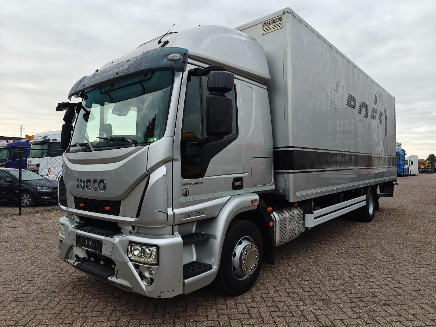 Iveco EuroCargo 140-250 4x2 SlaapCabine Euro6A - 7,6Meter Gesloten Bak + Laadklep 2000KG - Belgium Truck | Vrachtwagens | Gesloten bak